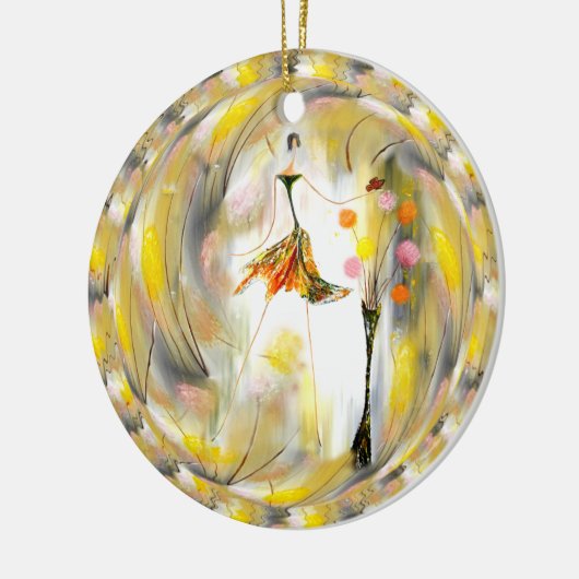 Dame met een vlinder keramisch ornament (Links)