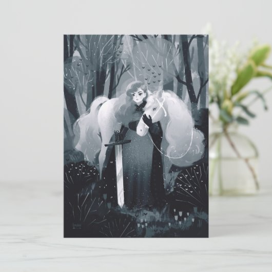 Dame met een zwaard en een witte paard zwart-wit kaart (Staand voorkant)