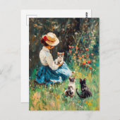 Dame met Pet Spelen met Kittens in gras Briefkaart (Voorkant / Achterkant)