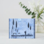  dame op het moonlit Lake Briefkaart (Staand voorkant)