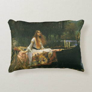 Dame van Shalott op boot door John William Waterho Decoratief Kussen