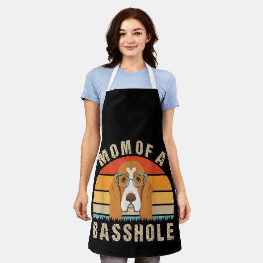 Dames Basset Hound Presenteert Grappige Moeder Van Schort (Gedragen)