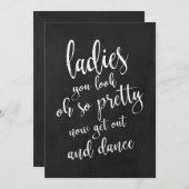 Dames in de badkamer Betaalbaar bord ter bruiloft Kaart (Voorkant / Achterkant)