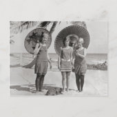 Dames in het strand, 1920 briefkaart (Voorkant)