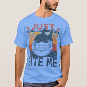 Dames Just Bite MeGrappige Vissen Cool Haai VNeck  T-shirt
