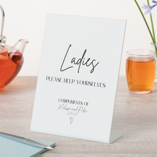 Dames moderne badkamermandje reclamebord met voetstuk (Insitu)