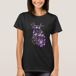 Dames Oma Paarse Bloem Boeket Met Vlinder T-shirt