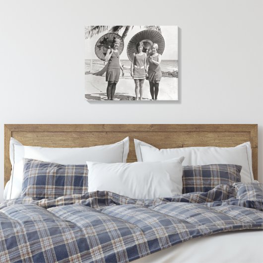 Dames op het strand, 1920 canvas afdruk (Insitu (Slaapkamer))