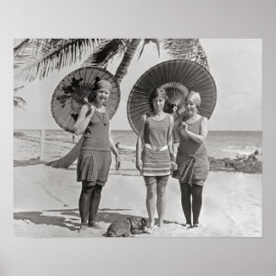Dames op het strand, 1920. Oude foto Poster