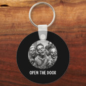 Dames Open De Deur Zombie Honden Grappig Halloween Sleutelhanger (Voorkant)