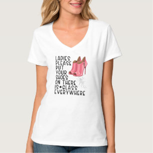Dames, zet alsjeblieft je schoenen aan, er is een t-shirt