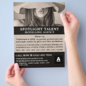 Dameshoedenmodel, modellenbureau, modelagent flyer (Hand)