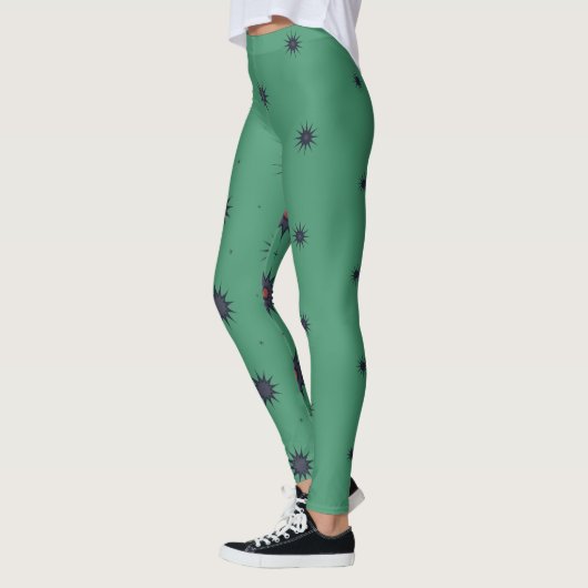 Dan knippert met groene Leggings (Links)