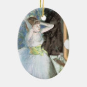 Dancer in haar kleedkamer door Edgar Degas Keramisch Ornament (Achterkant)