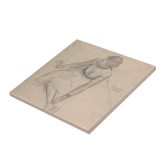 Dancer past haar dipper aan tegeltje (Zijkant)