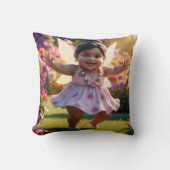 Dancing Baby Fairy Kussen (Voorkant)