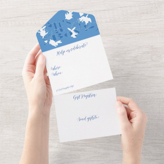 Dancing Bunnies Het is een jongen! Baby Shower All In One Uitnodiging (Afscheurbaar)