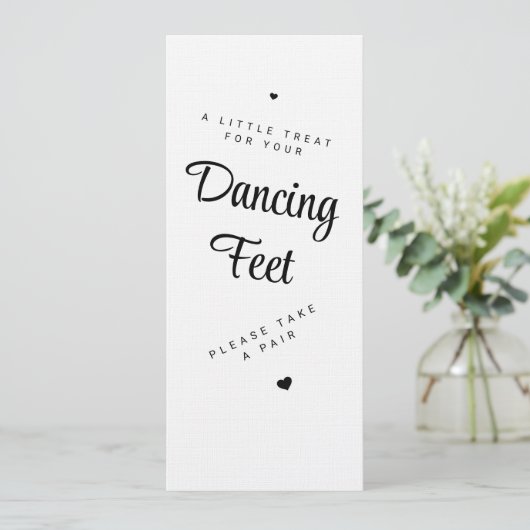 Dancing Feet Sign Wedding Flip Flops Invitation Kaart (Staand voorkant)