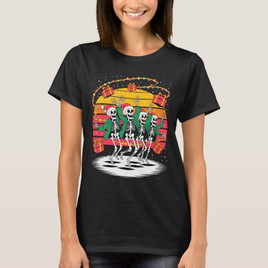 Dancing Skeletons With Santa Hats Christmas Lights T-shirt (Voorkant)