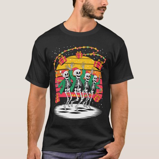 Dancing Skeletons With Santa Hats Christmas Lights T-shirt (Voorkant)