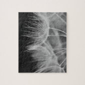 Dandelion Closeup in Black White Legpuzzel (Verticaal)