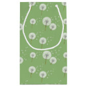Dandelion Pattern on Green Background Klein Cadeauzakje (Achterkant)