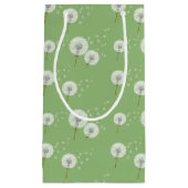 Dandelion Pattern on Green Background Klein Cadeauzakje (Voorkant)