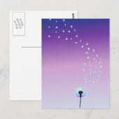 Dandelion Seeds die in de wind vliegen - Paars Briefkaart (Voorkant / Achterkant)