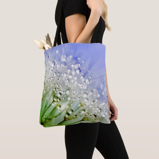 Dandelion Seeds met dew Droplets Tote Bag (Dichtbij)