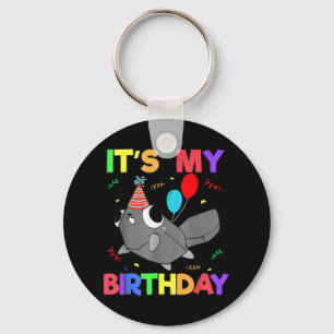 Dandys World Pebble Verjaardag Decoratie voor Kind Sleutelhanger