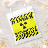 DANGER RADIOACTIVE MATERIALS TRICK OR TREAT BEDANKZAKJE (Geknipt)
