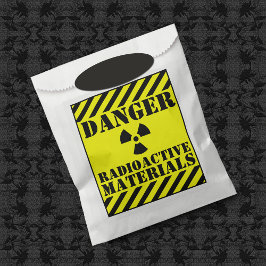 DANGER RADIOACTIVE MATERIALS TRICK OR TREAT BEDANKZAKJE