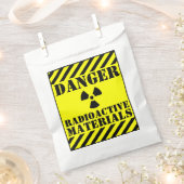 DANGER RADIOACTIVE MATERIALS TRICK OR TREAT BEDANKZAKJE (Geknipt)