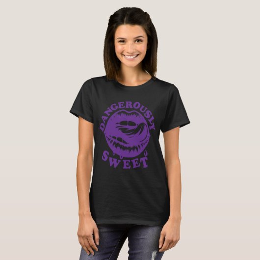 Dangerously Sweet: Halloween Lips Tee T-shirt (Voorkant volledig)