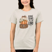 Dank de Heer Psalm 136:1 Pompoen stapel Tri-Blend Shirt (Voorkant)