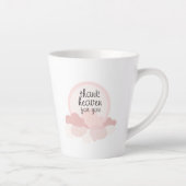 Dank de hemel voor jou | Roze en neutrale wolken Latte Mok (Rechts)