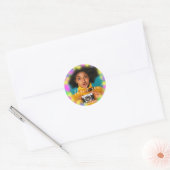 Dank Foto Neon Roze Feest Holografische Afstudeerd Ronde Sticker (Envelop)