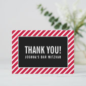 DANK JE BAR MITZVAH moderne jongen simpel rood zwa Bedankkaart (Staand voorkant)