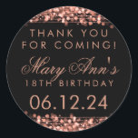 Dank u 18th Birthday Party Sparkles Roos Gold Ronde Sticker<br><div class="desc">Elegant "Dank u" 18e verjaardagsfeestje Sparkles Roos gouden sjabloon. Met snaarlampen en glinsteringen.</div>
