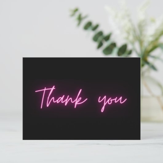 Dank u Eenvoudig Modern Zwart Roze Neon Script Bedankkaart (Staand voorkant)
