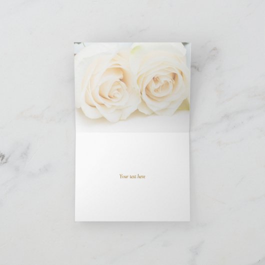 Dank u kaarden met wit-roomrozen bedankkaart (Binnen)