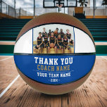 Dank u wel Coach Team Naam Foto Basketbal<br><div class="desc">Dank u Coach Team Naam en Team Photo Basketbal. Personaliseer met uw coachnaam, teamnaam en jaar. U kunt elke tekst op het basketbal wijzigen of wissen. Een geweldig cadeau voor een coach! Voeg een teamfoto toe en laat het team de niet-ontworpen gebieden van de bal ondertekenen met een fijne permanente...</div>