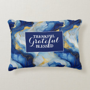 Dankbaar gezegend: een luxe gemarmerd accent kussen