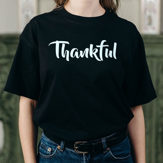 Dankbaar Modern Minimal Black Thanksgiving Vakanti T-shirt