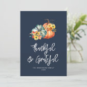 Dankbare en dankbare marineblauwe Thanksgiving Feestdagenkaart (Staand voorkant)
