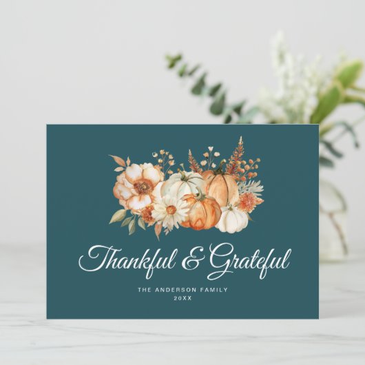Dankbare en dankbare Thanksgiving Feestdagenkaart (Staand voorkant)