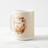 Dankbare pompoen en herfstbloemen krans koffiemok (Voorkant links)