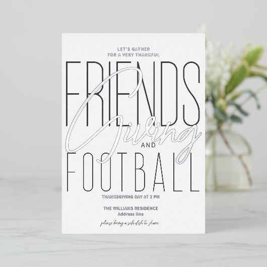 Dankbare Vriendschap Football Thanksgiving Partij Folie Uitnodiging (Staand Voorkant)