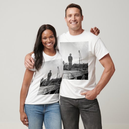 Danny Kaye, bekend podium en_War Afbeelding T-shirt (Unisex)