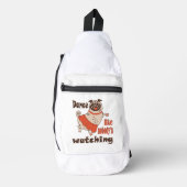 Dans alsof niemand naar meiden kijkt Pug Dog Sling Bag (Voorkant)